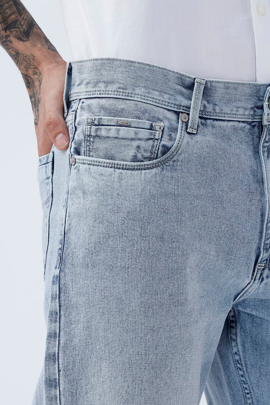 BASICS RELAXED FIT MAROON COTTON PLAIN JEANS