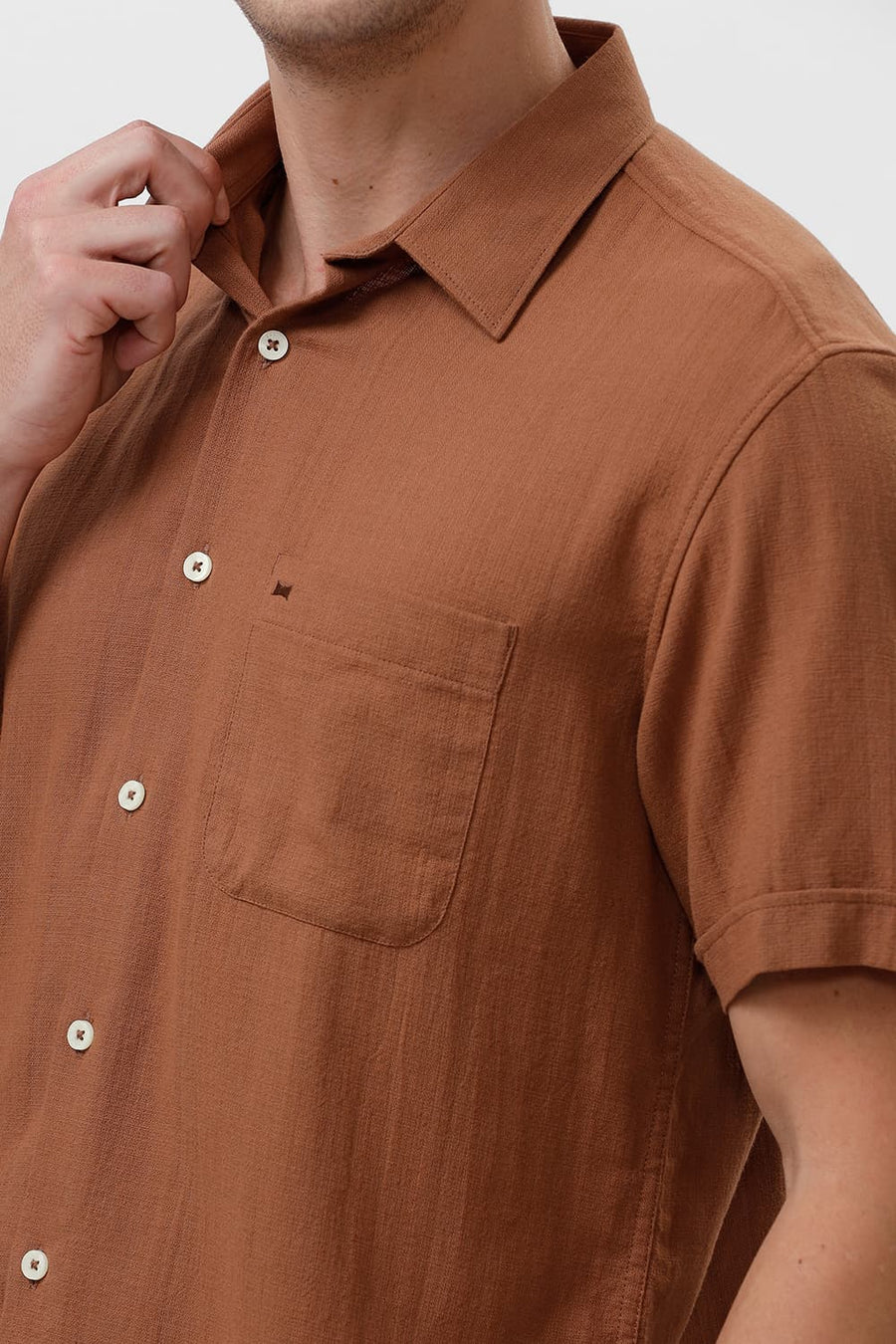 BASICS SLIM FIT RAWHIDE BROWN COTTON HOPSACK DOBBY HALFSLEEVES SHIRT