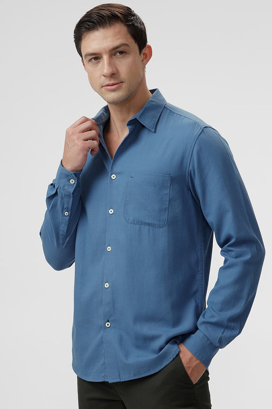BASICS SLIM FIT BLUE HARBOR COTTON BROKEN TWILL SHIRT