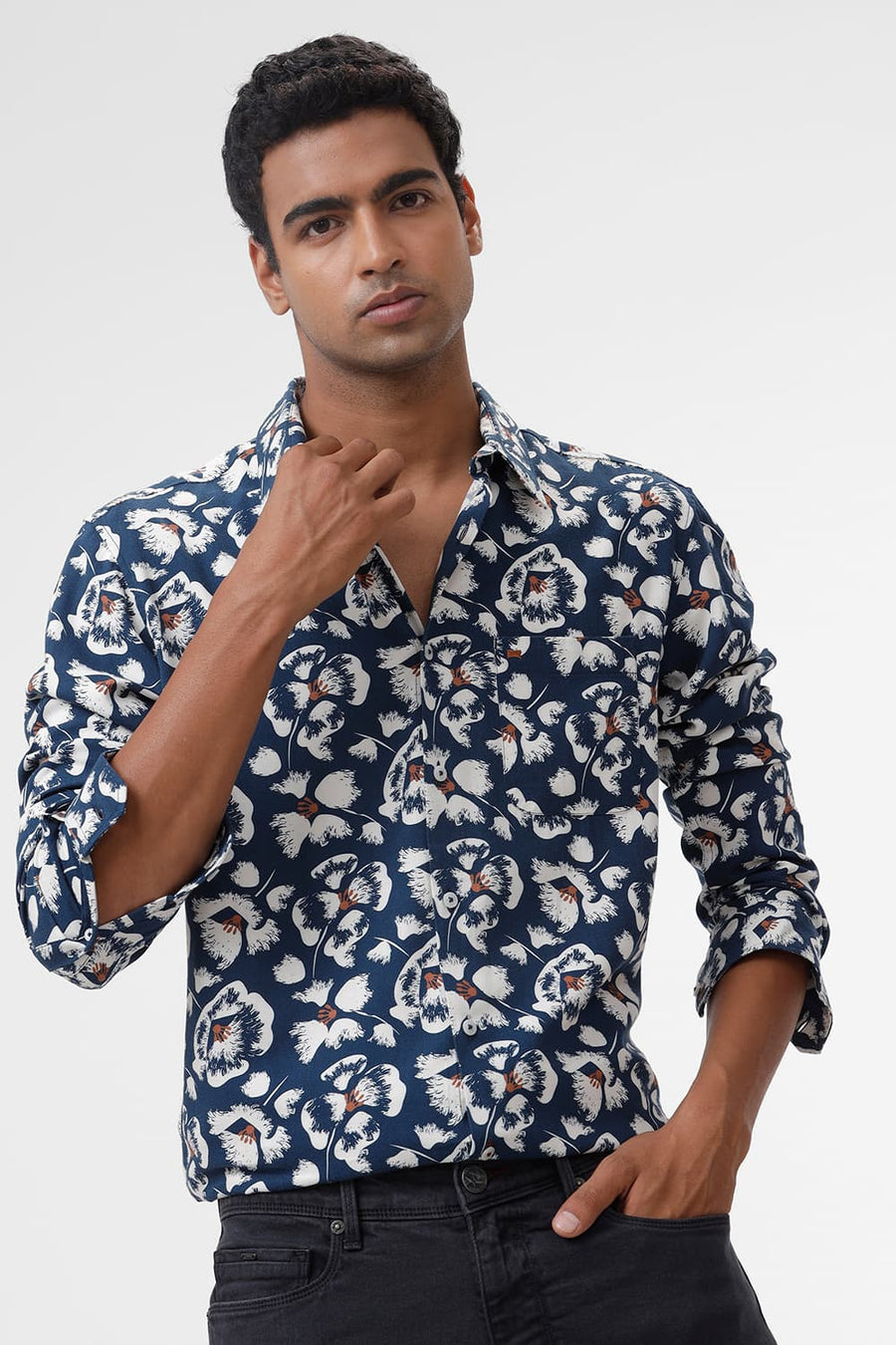 BASICS SLIM FIT POSEIDON BLUE COTTON VISCOSE TWILL PRINTED SHIRT
