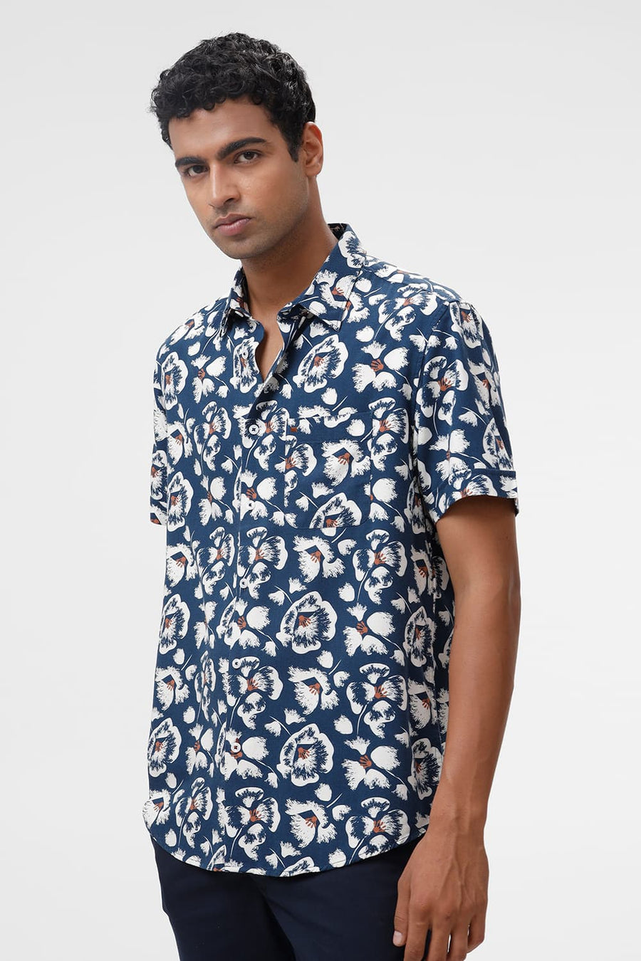 BASICS SLIM FIT POSEIDON BLUE COTTON VISCOSE TWILL PRINTED HALFSLEEVES SHIRT