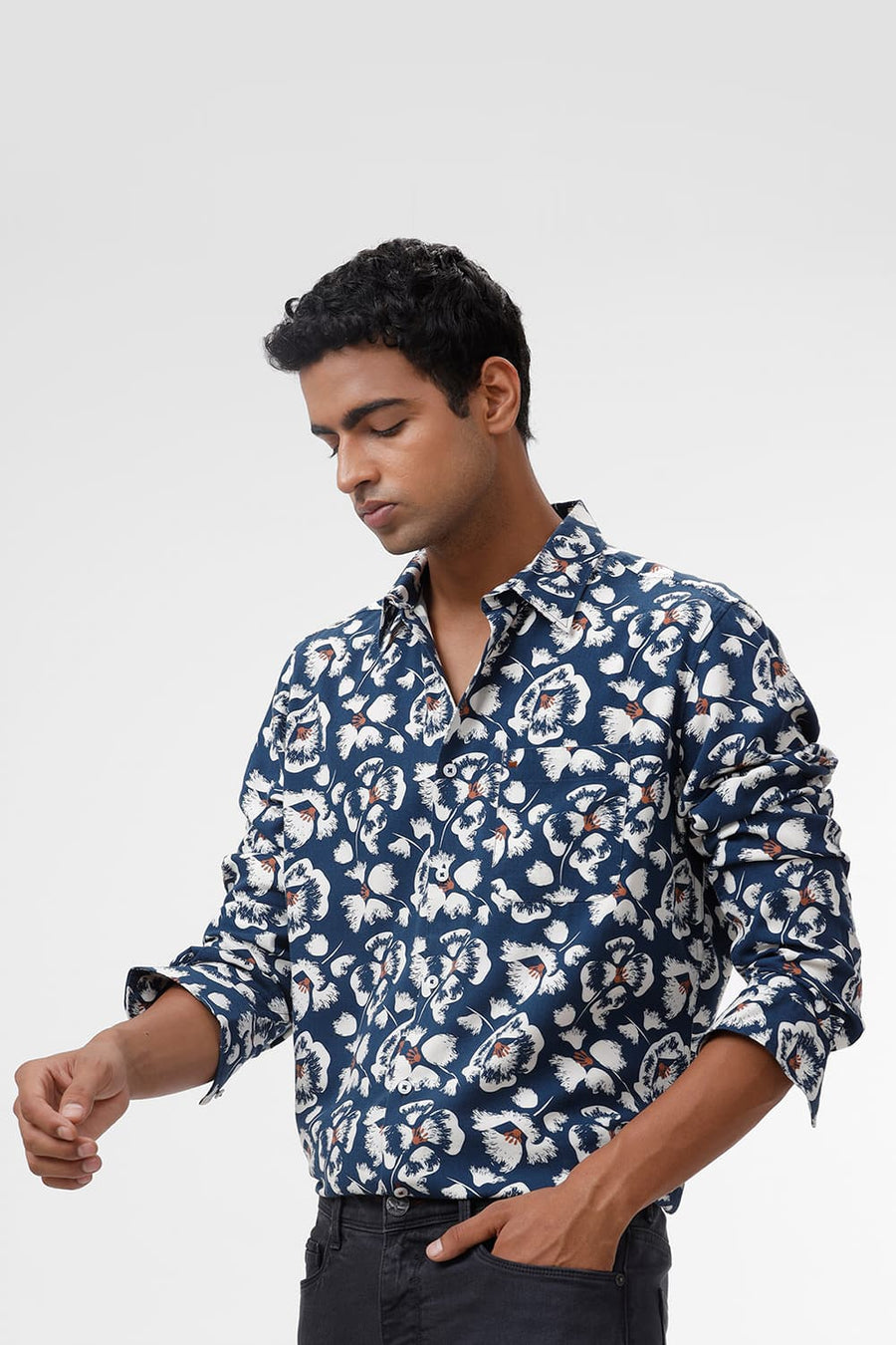 BASICS SLIM FIT POSEIDON BLUE COTTON VISCOSE TWILL PRINTED SHIRT