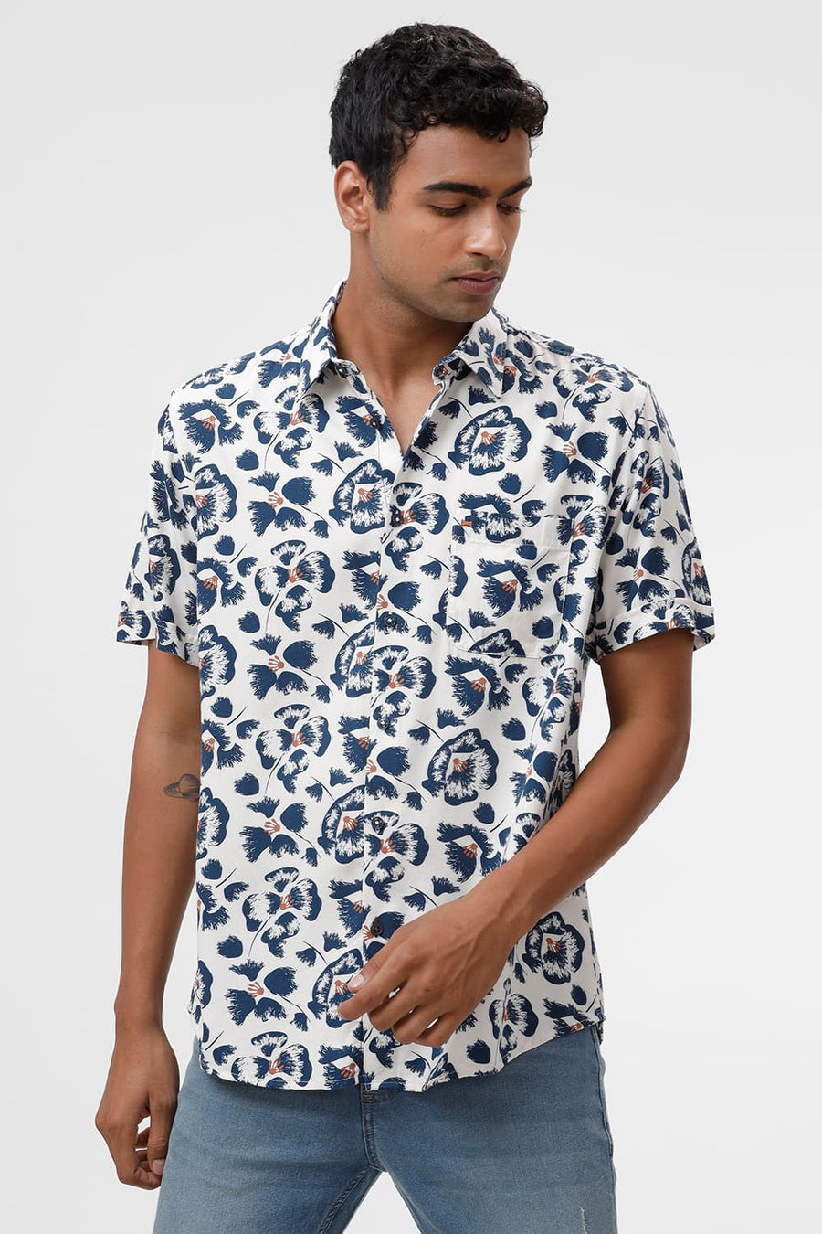 BASICS SLIM FIT PRISTINE BEIGE COTTON VISCOSE TWILL PRINTED HALFSLEEVES SHIRT