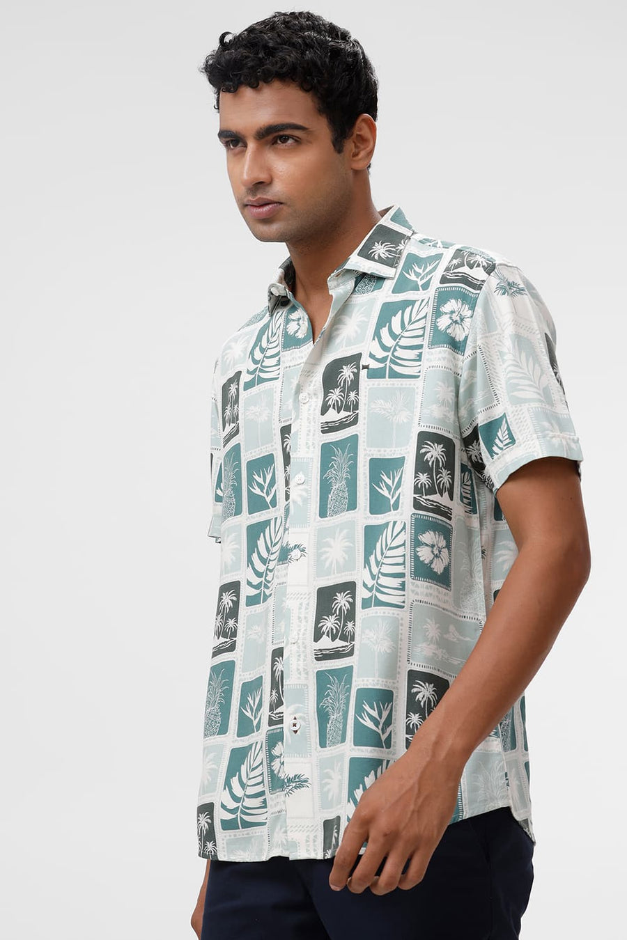 BASICS SLIM FIT HARBOR GREEN COTTON VISCOSE TWILL PRINTED HALFSLEEVES SHIRT