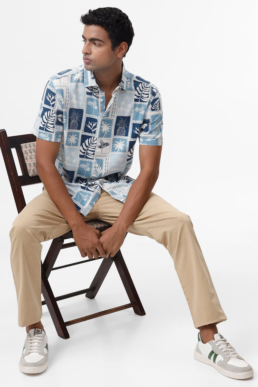 BASICS SLIM FIT DELPHINIUM BLUE COTTON VISCOSE TWILL PRINTED HALFSLEEVES SHIRT