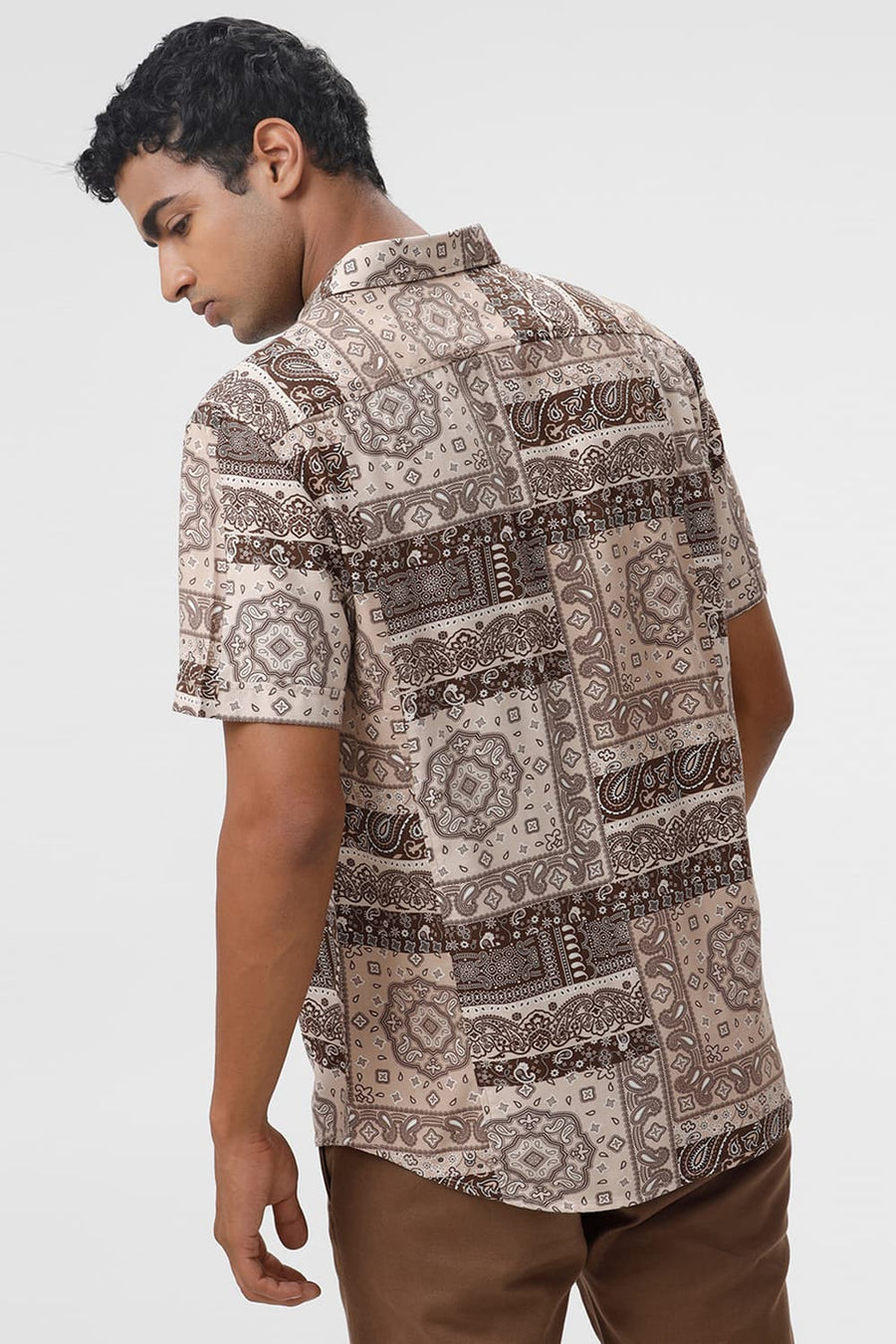 BASICS SLIM FIT APRICOT BEIGE COTTON VISCOSE TWILL PRINTED HALFSLEEVES SHIRT