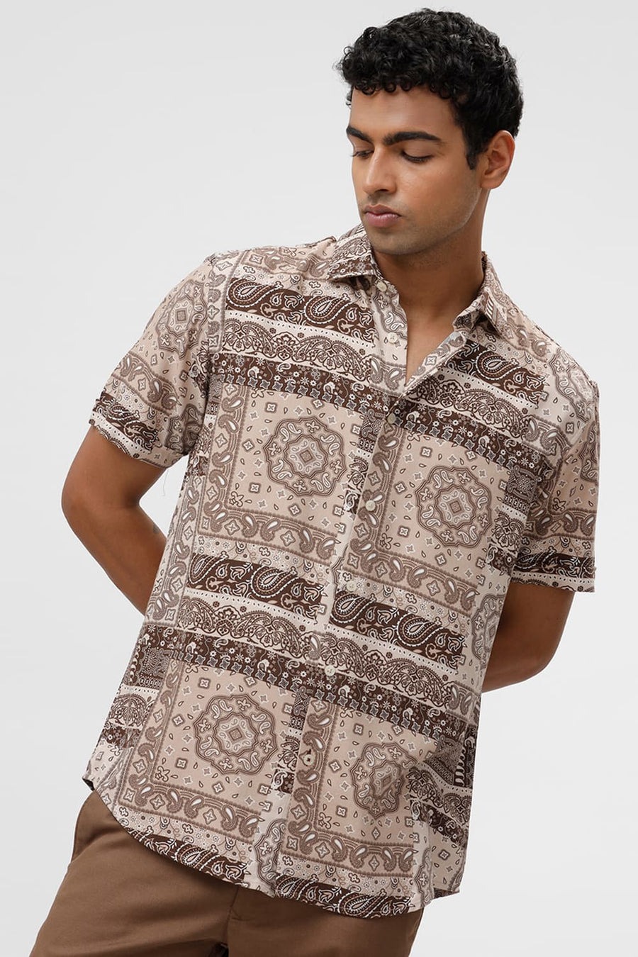 BASICS SLIM FIT APRICOT BEIGE COTTON VISCOSE TWILL PRINTED HALFSLEEVES SHIRT