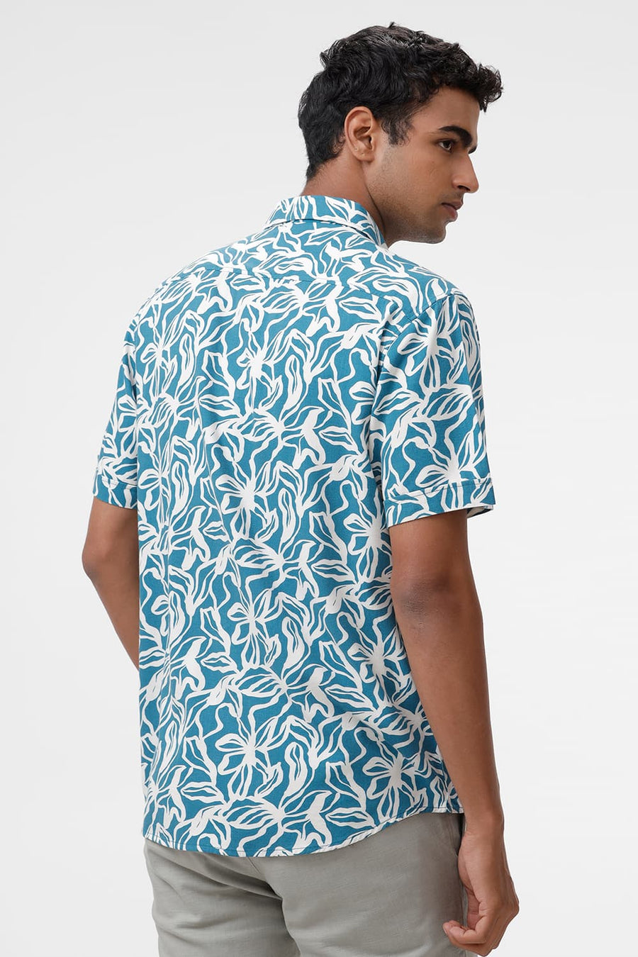 BASICS SLIM FIT MOSAIC BLUE COTTON VISCOSE TWILL PRINTED HALFSLEEVES SHIRT