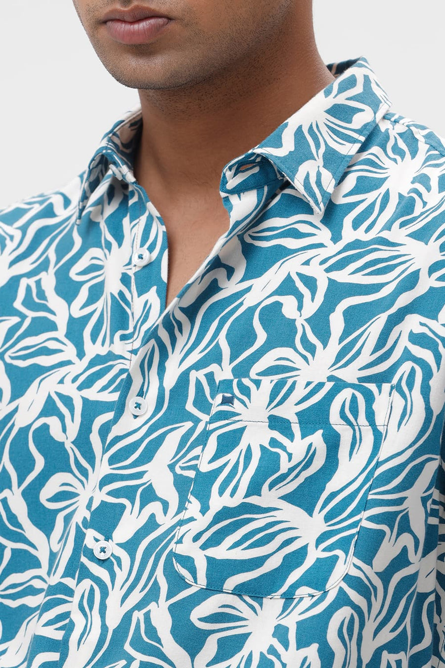 BASICS SLIM FIT MOSAIC BLUE COTTON VISCOSE TWILL PRINTED SHIRT