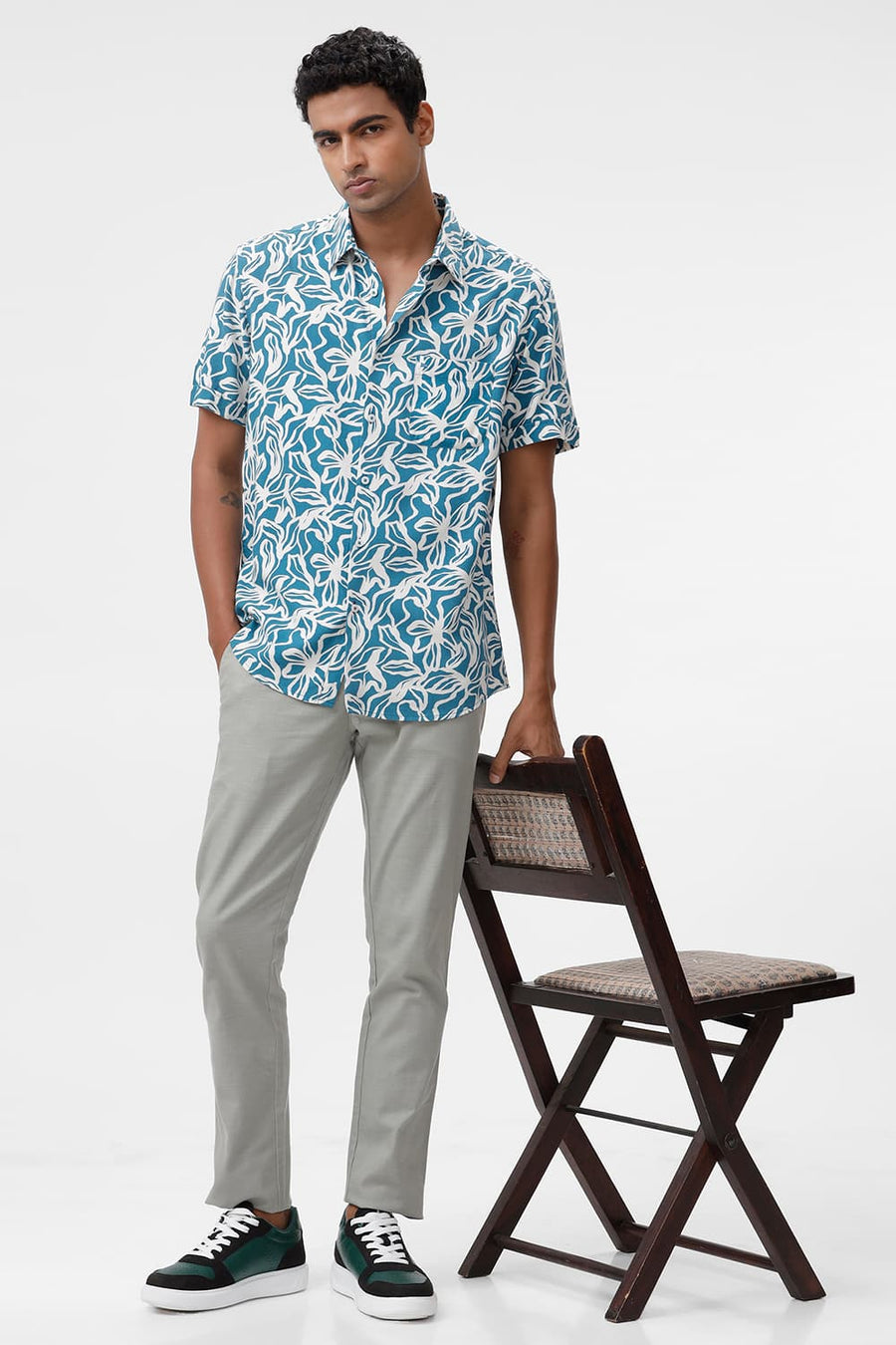 BASICS SLIM FIT MOSAIC BLUE COTTON VISCOSE TWILL PRINTED HALFSLEEVES SHIRT