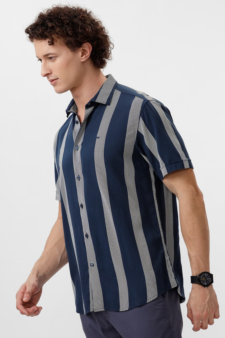 BASICS SLIM FIT NAVY BLUE COTTON VISCOSE PRINTED STRIPE HALFSLEEVES SHIRT