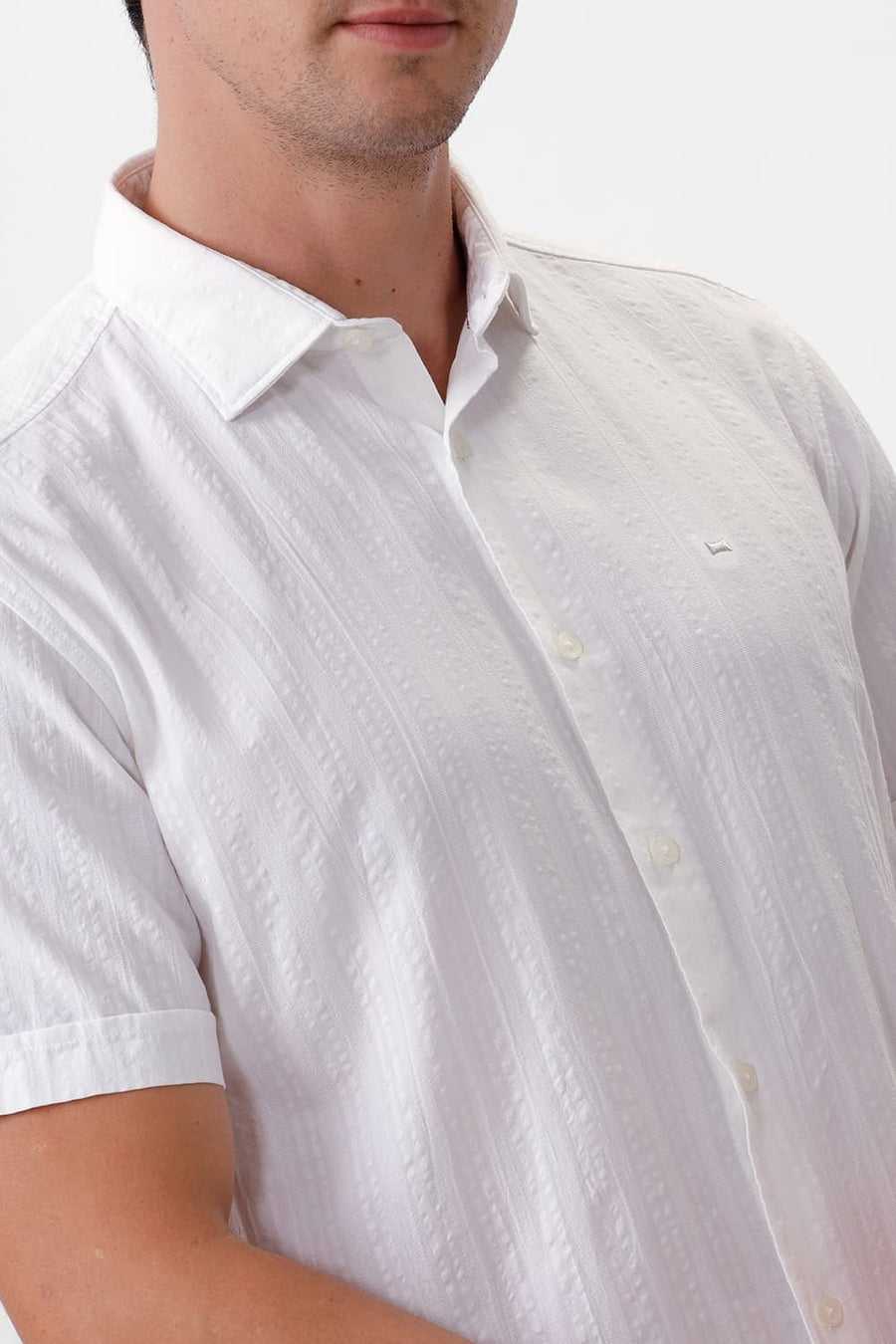 BASICS SLIM FIT WHITE CLOUD COTTON SEERSUCKER DOBBY HALFSLEEVES SHIRT