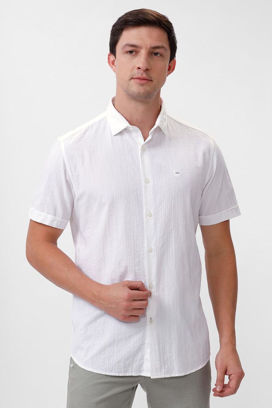 BASICS SLIM FIT WHITE CLOUD COTTON SEERSUCKER DOBBY HALFSLEEVES SHIRT
