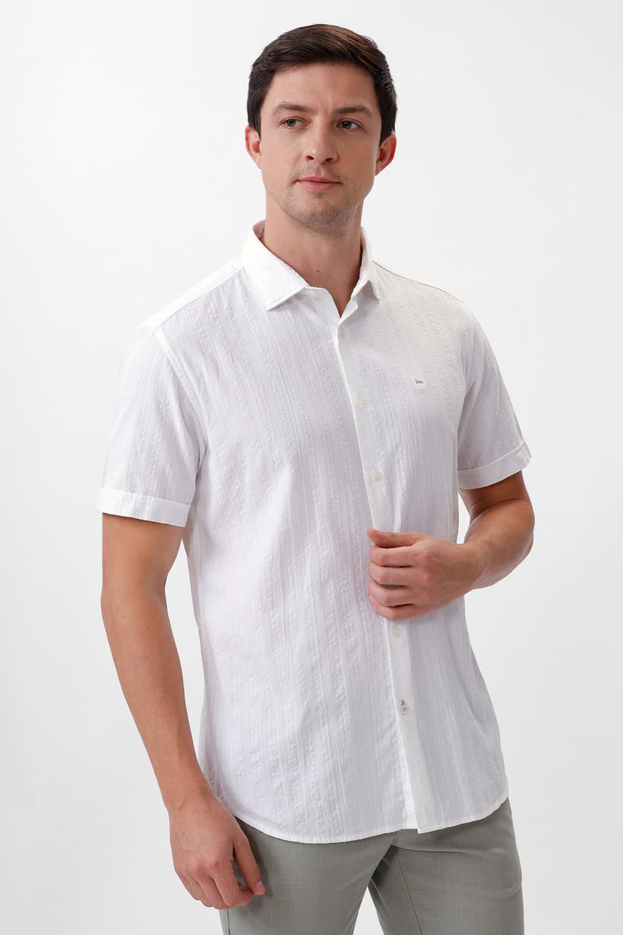 BASICS SLIM FIT WHITE CLOUD COTTON SEERSUCKER DOBBY HALFSLEEVES SHIRT