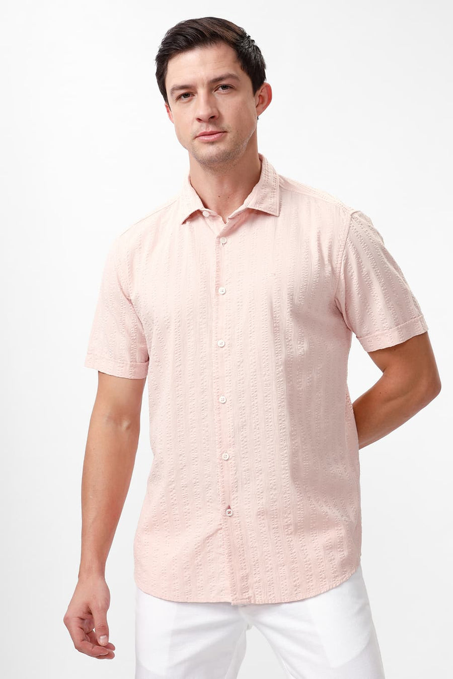BASICS SLIM FIT PALE PEACH COTTON SEERSUCKER DOBBY HALFSLEEVES SHIRT
