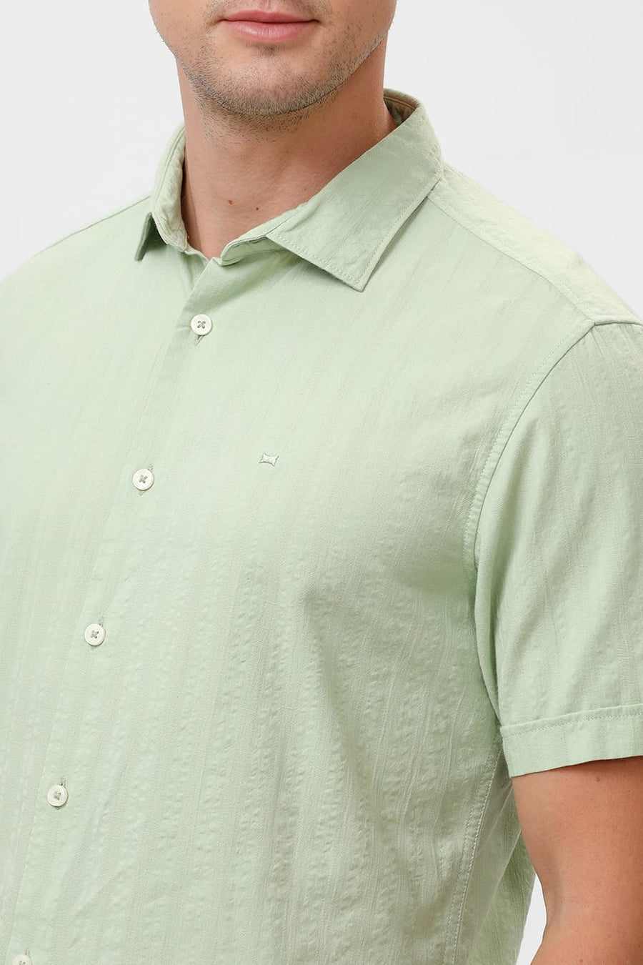 BASICS SLIM FIT FOAM GREEN COTTON SEERSUCKER DOBBY HALFSLEEVES SHIRT