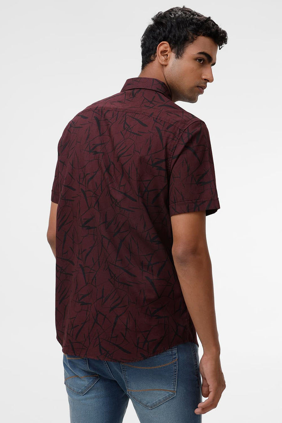 BASICS SLIM FIT VINEYARD WINE COTTON CREPE PRINTED HALFSLEEVES SHIRT