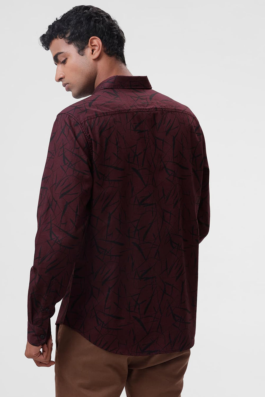BASICS SLIM FIT VINEYARD WINE COTTON CREPE PRINTED SHIRT