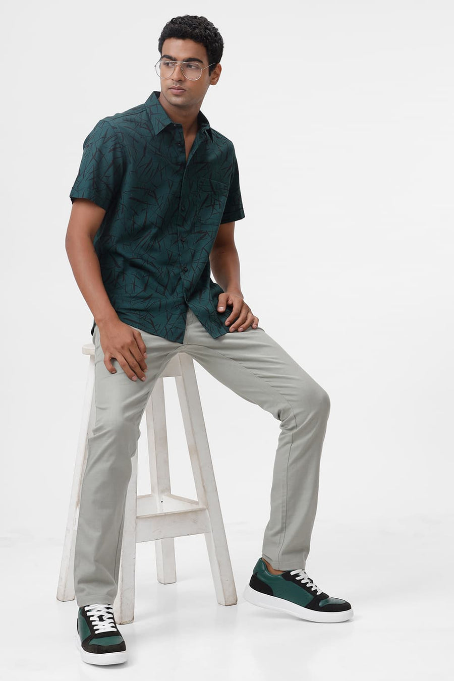 BASICS SLIM FIT FOREST GREEN COTTON CREPE PRINTED HALFSLEEVES SHIRT