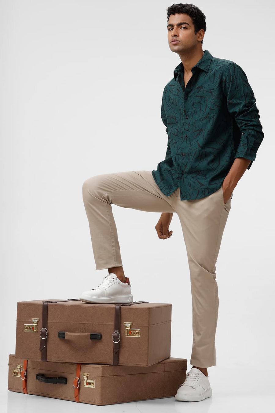 BASICS SLIM FIT FOREST GREEN COTTON CREPE PRINTED SHIRT