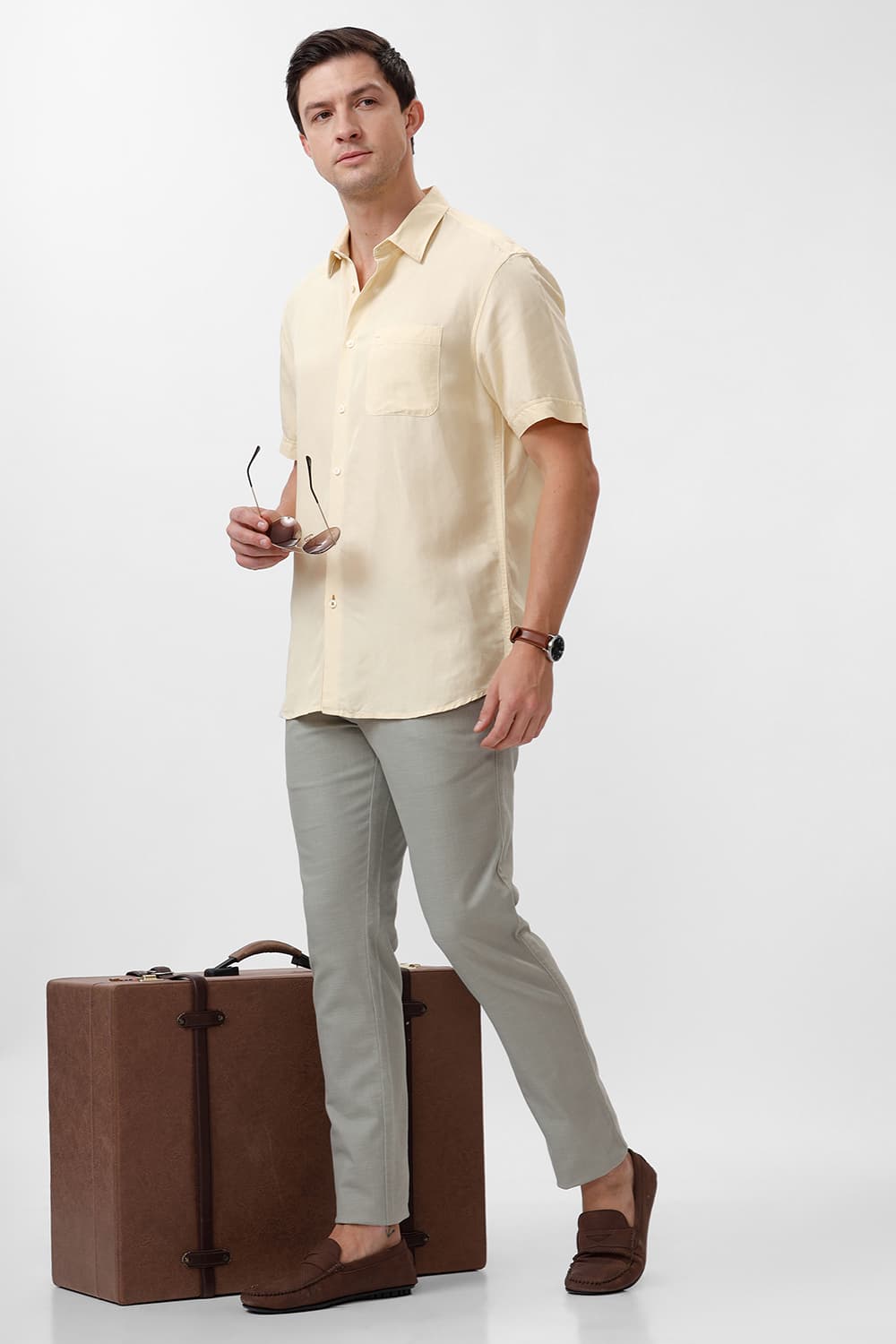 SLIM FIT VISCOSE LINEN HALFSLEEVES SHIRT