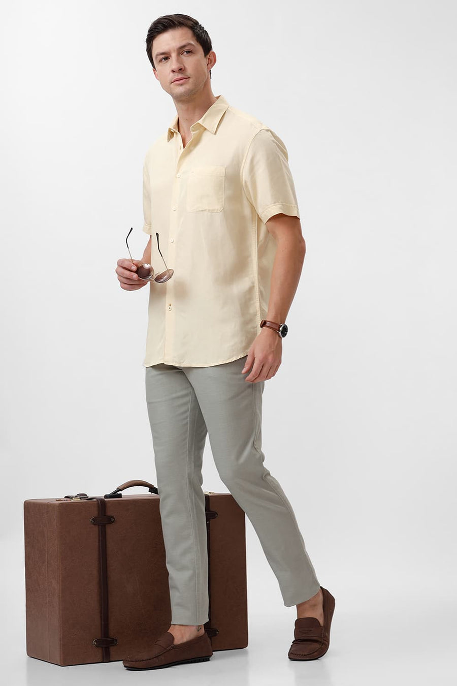 BASICS SLIM FIT ANISE FLOWER VISCOSE LINEN HALFSLEEVES SHIRT