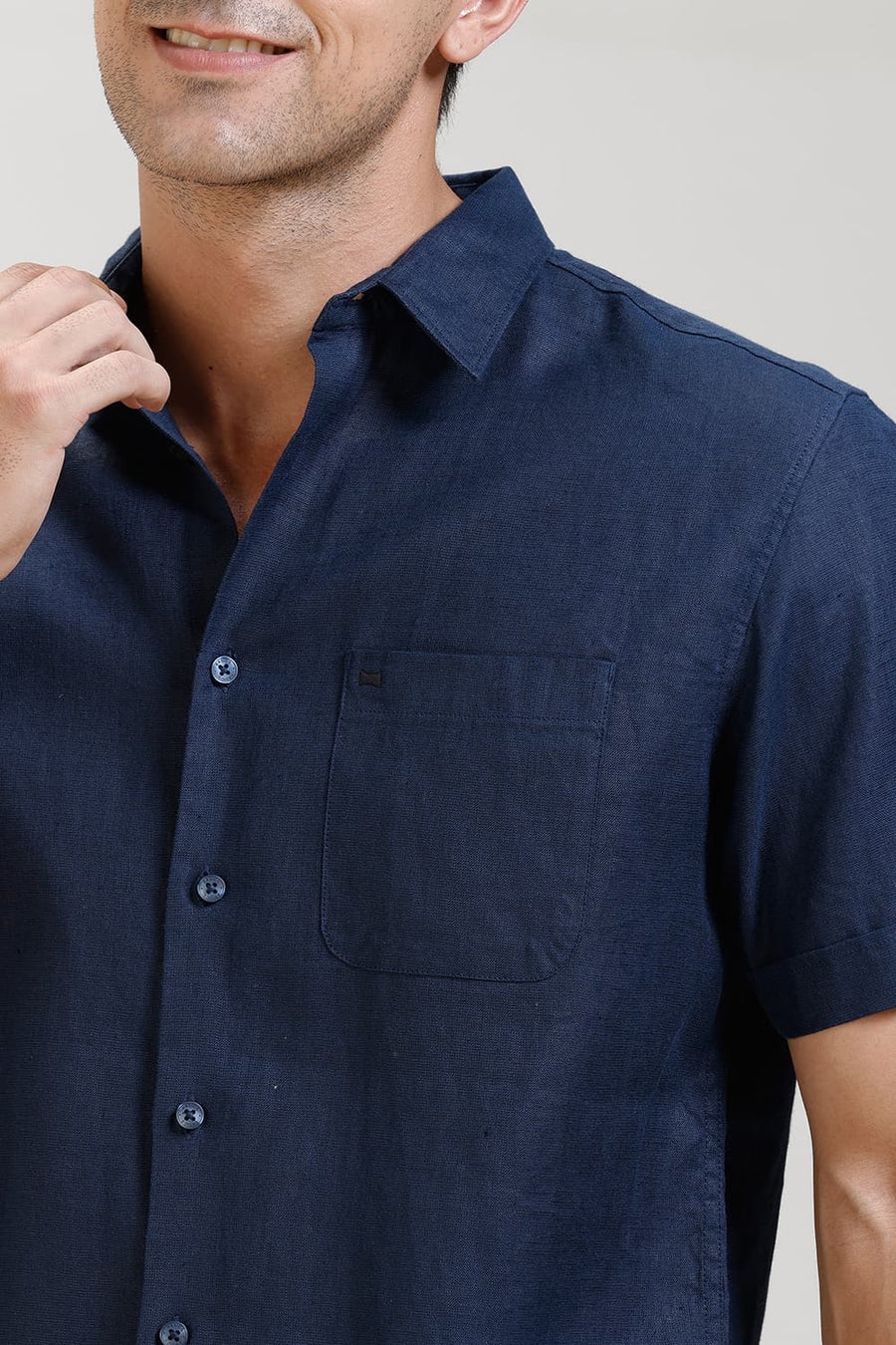 BASICS SLIM FIT INSIGNIA NAVY LINEN COTTON HALFSLEEVES SHIRT