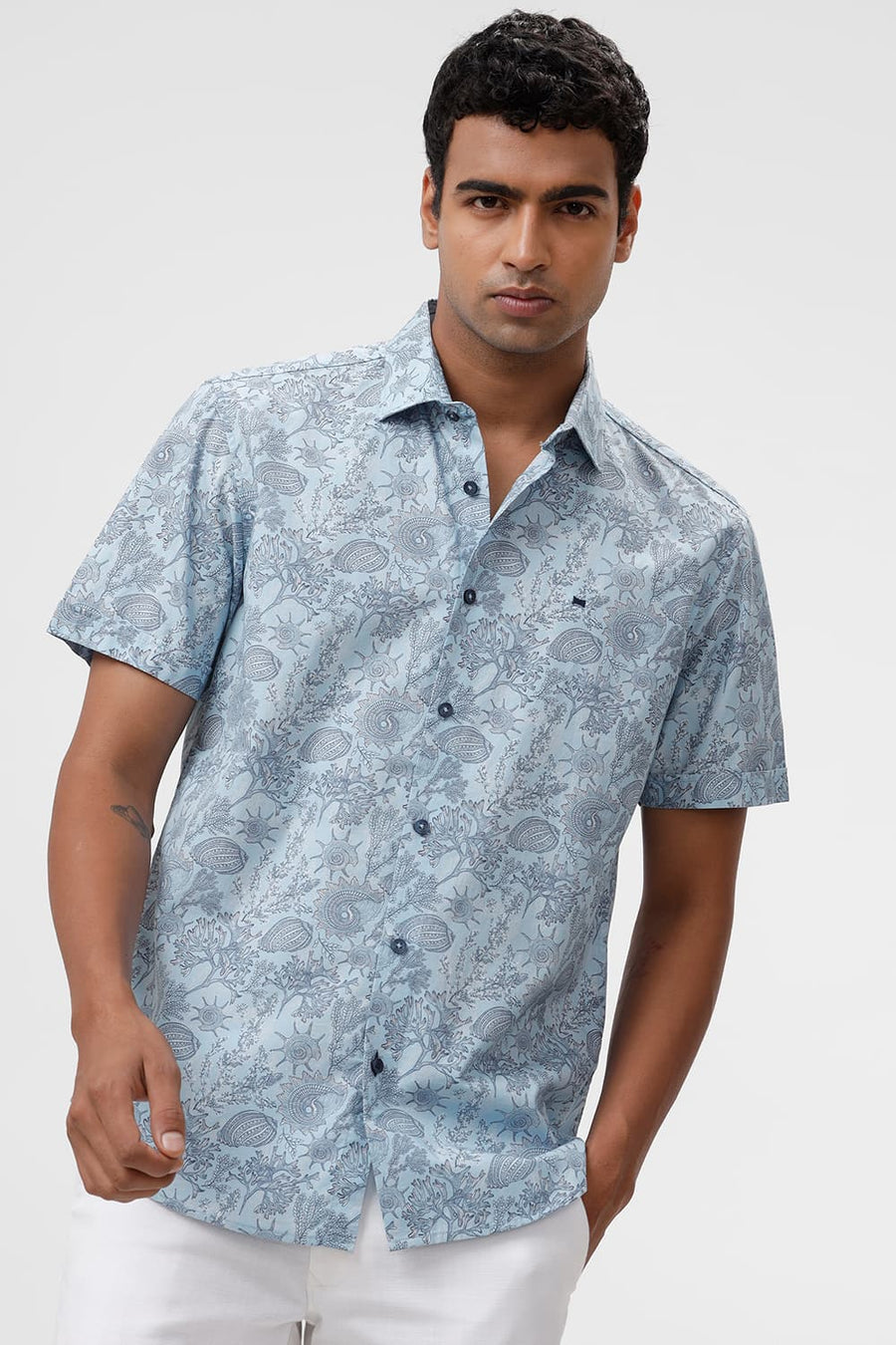 BASICS SLIM FIT DREAM BLUE COTTON POPLIN PRINTED HALFSLEEVES SHIRT