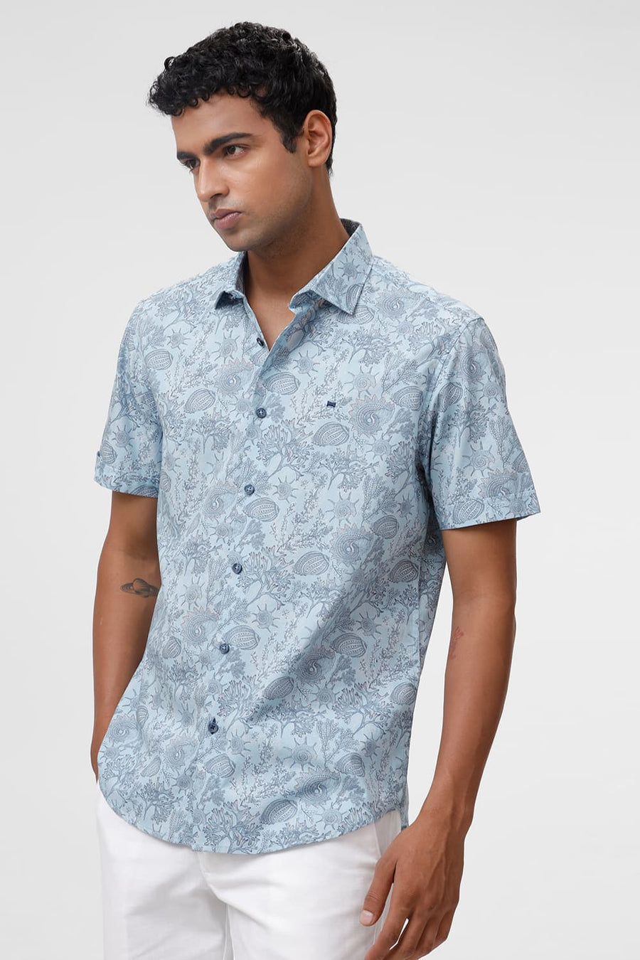 BASICS SLIM FIT DREAM BLUE COTTON POPLIN PRINTED HALFSLEEVES SHIRT