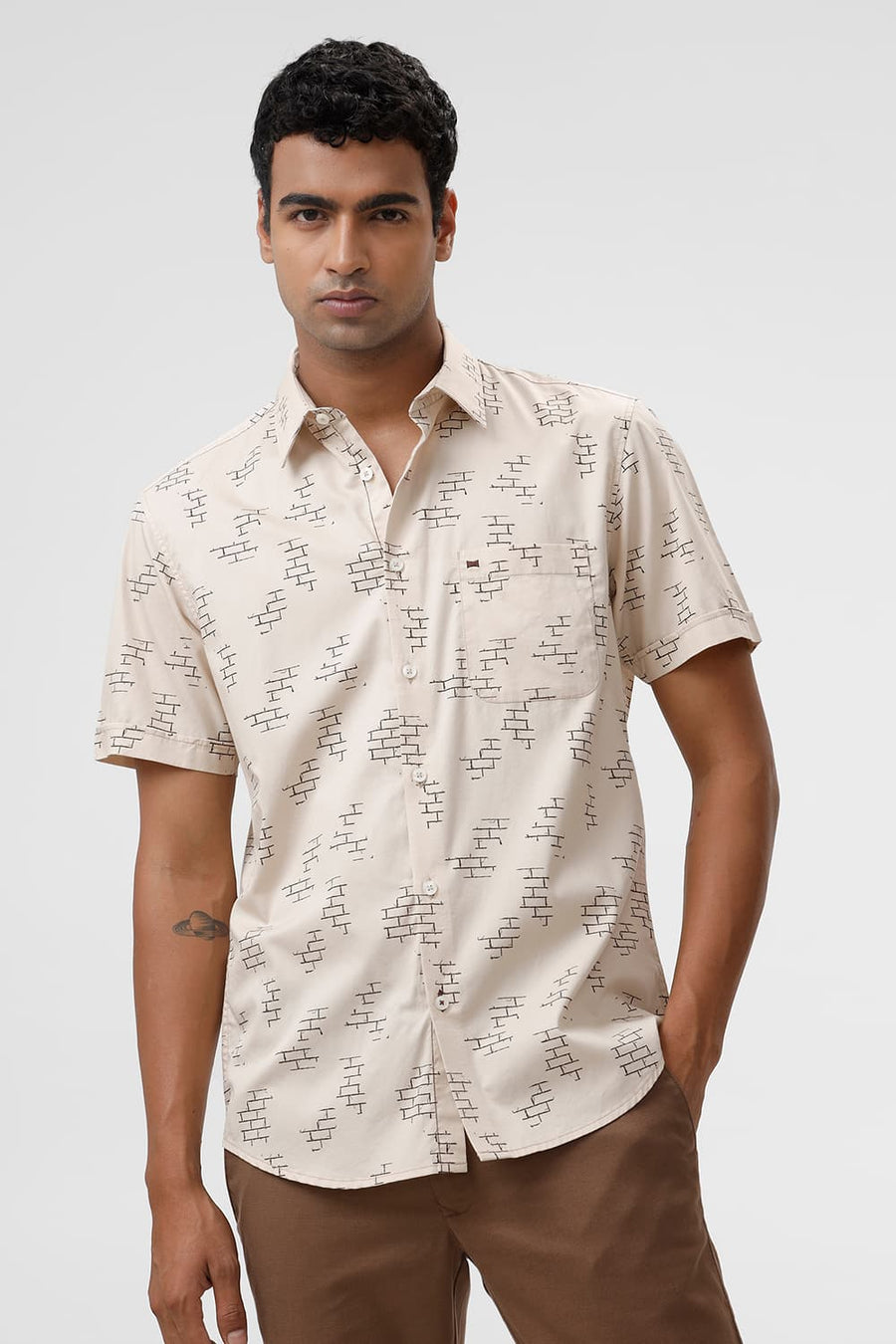 BASICS SLIM FIT KHAKI SMOKE COTTON TWILL PRINTED HALFSLEEVES SHIRT