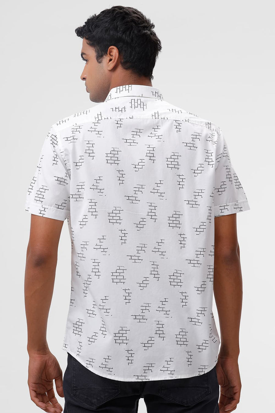 BASICS SLIM FIT CLOUD WHITE COTTON TWILL PRINTED HALFSLEEVES SHIRT
