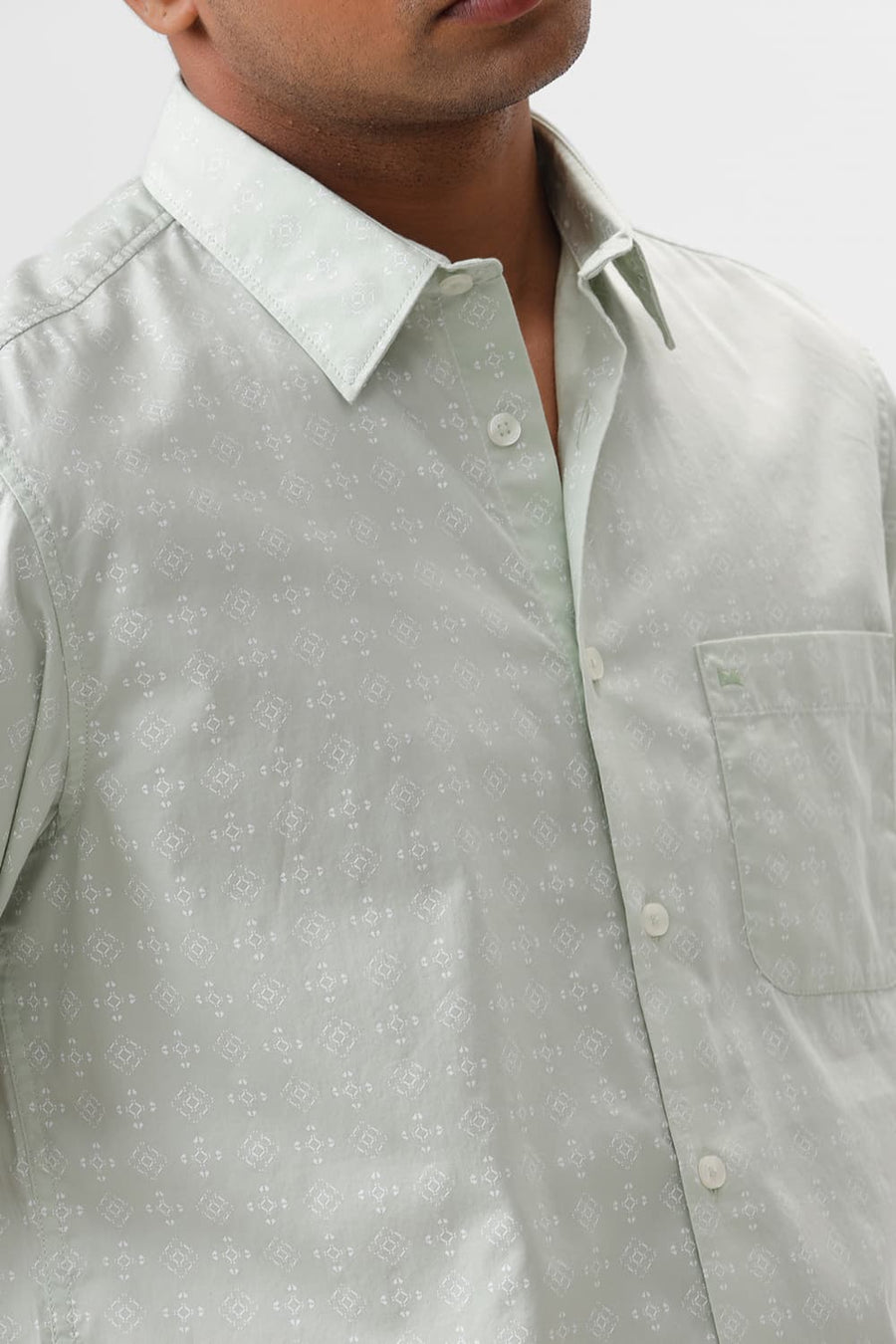 BASICS SLIM FIT CANARY GREEN COTTON TWILL PRINTED HALFSLEEVES SHIRT