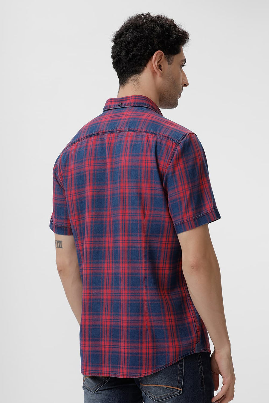 BASICS SLIM FIT WINTERBERRY RED COTTON INDIGO CHECKS HALFSLEEVES SHIRT