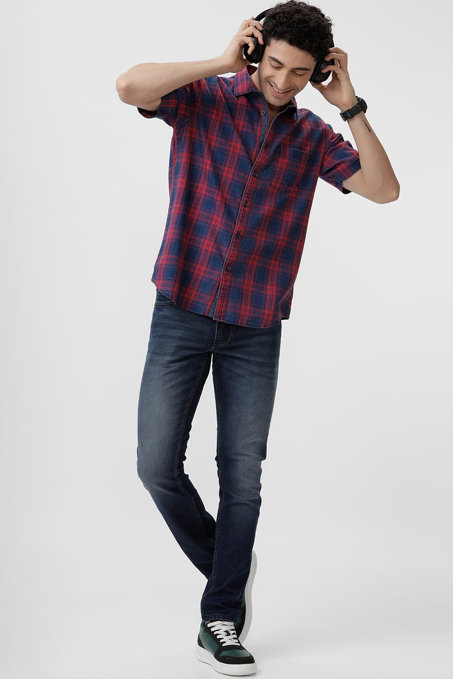 BASICS SLIM FIT WINTERBERRY RED COTTON INDIGO CHECKS HALFSLEEVES SHIRT