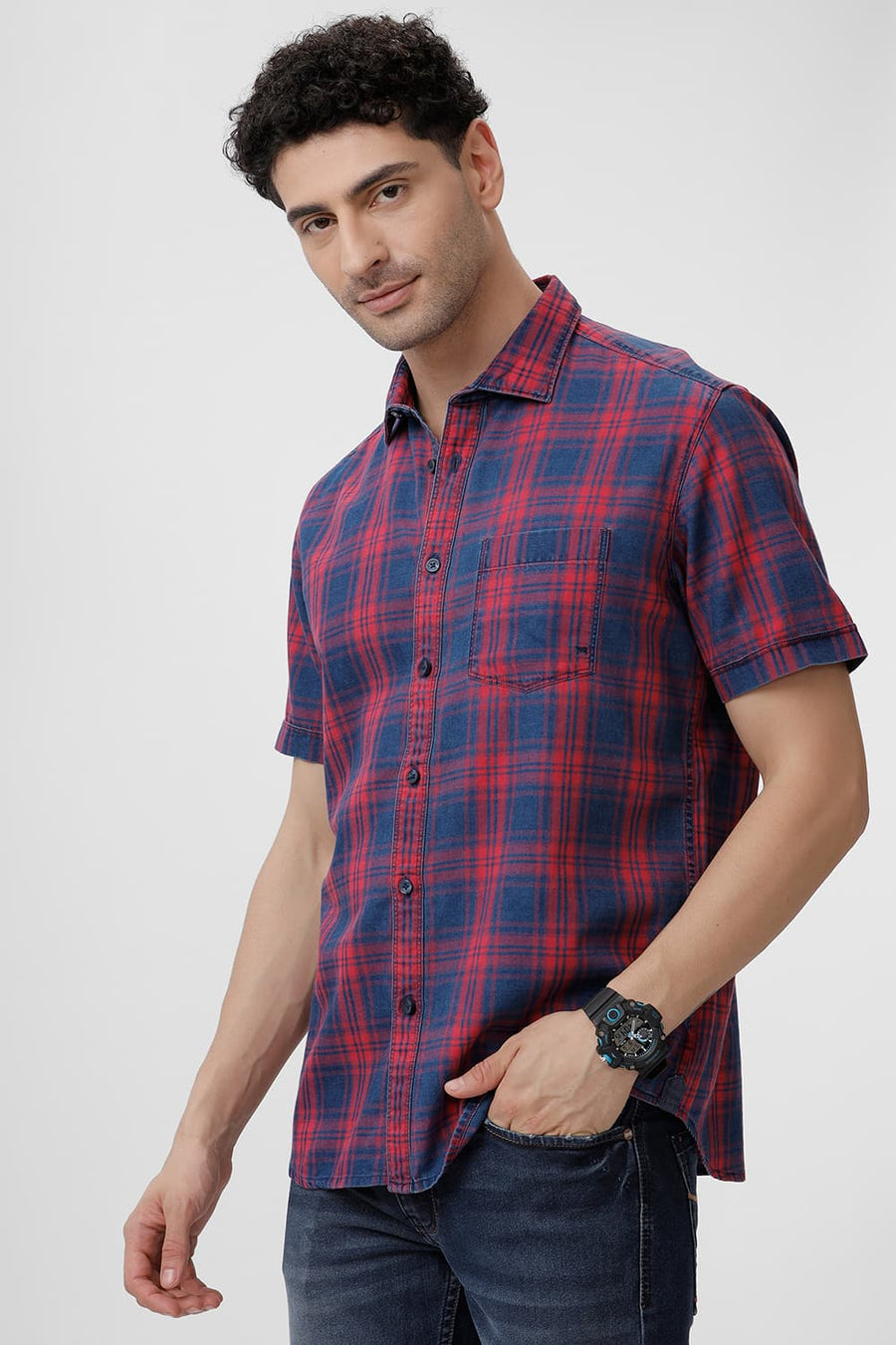 BASICS SLIM FIT WINTERBERRY RED COTTON INDIGO CHECKS HALFSLEEVES SHIRT