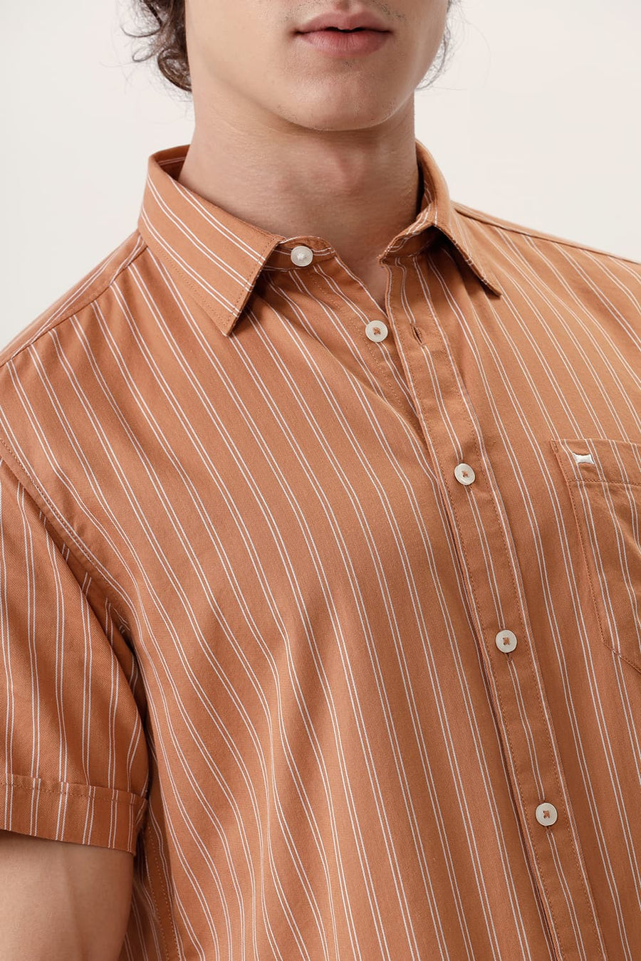 BASICS SLIM FIT CARAMEL BROWN COTTON TWILL STRIPE HALFSLEEVES SHIRT