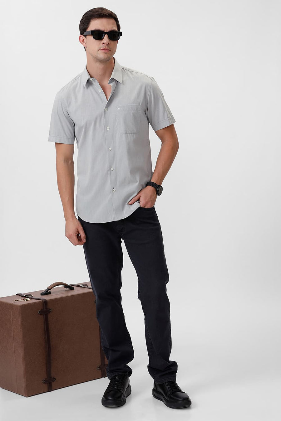 BASICS SLIM FIT VAPOR GREY COTTON POLYESTER VISCOSE HALFSLEEVES SHIRT