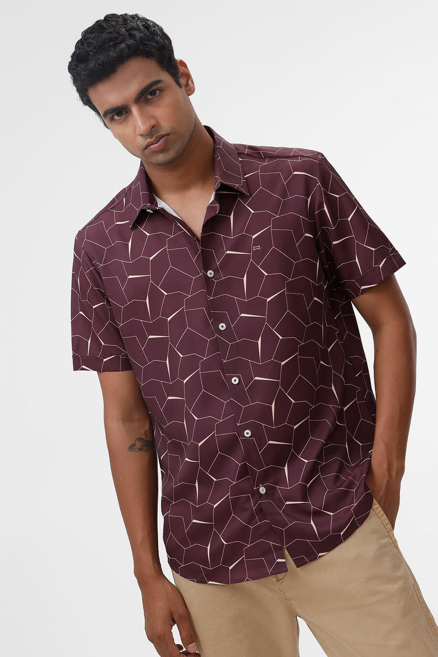 BASICS SLIM FIT PORT WINE POLYESTER PRINTED HALFSLEEVES SHIRT