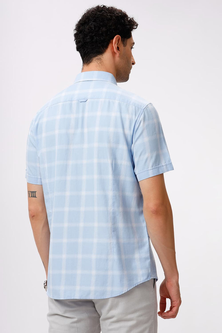 BASICS SLIM FIT CHAMBRAY BLUE COTTON TWILL CHECKS HALFSLEEVES SHIRT