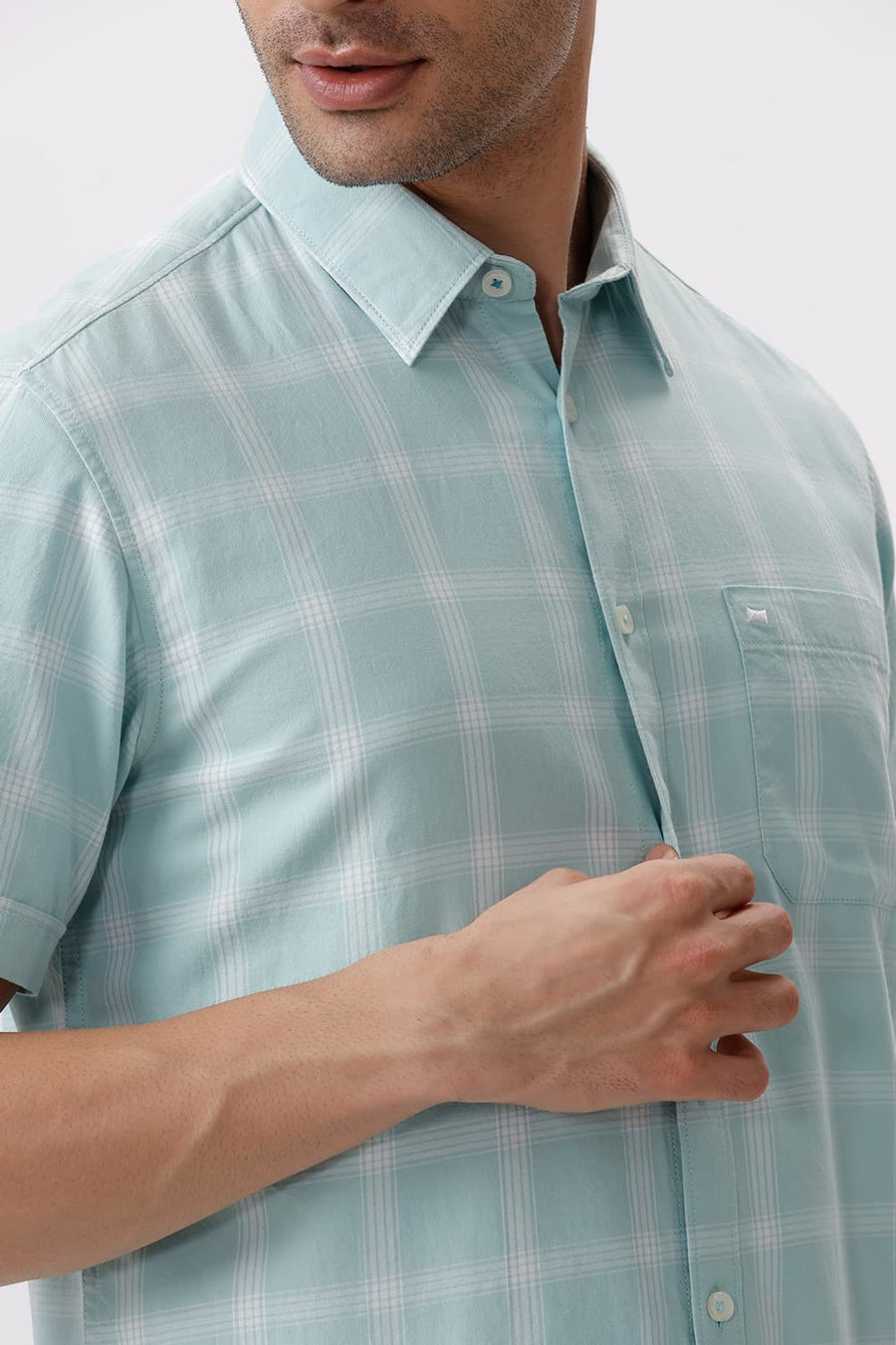 BASICS SLIM FIT EGGSHELL GREEN COTTON TWILL CHECKS HALFSLEEVES SHIRT