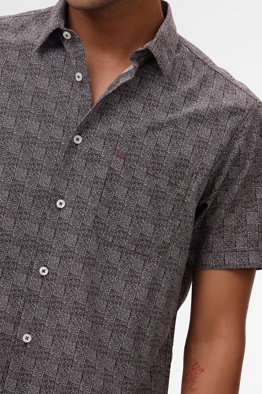 SLIM FIT COTTON POPLIN PRINTED HALFSLEEVES SHIRT