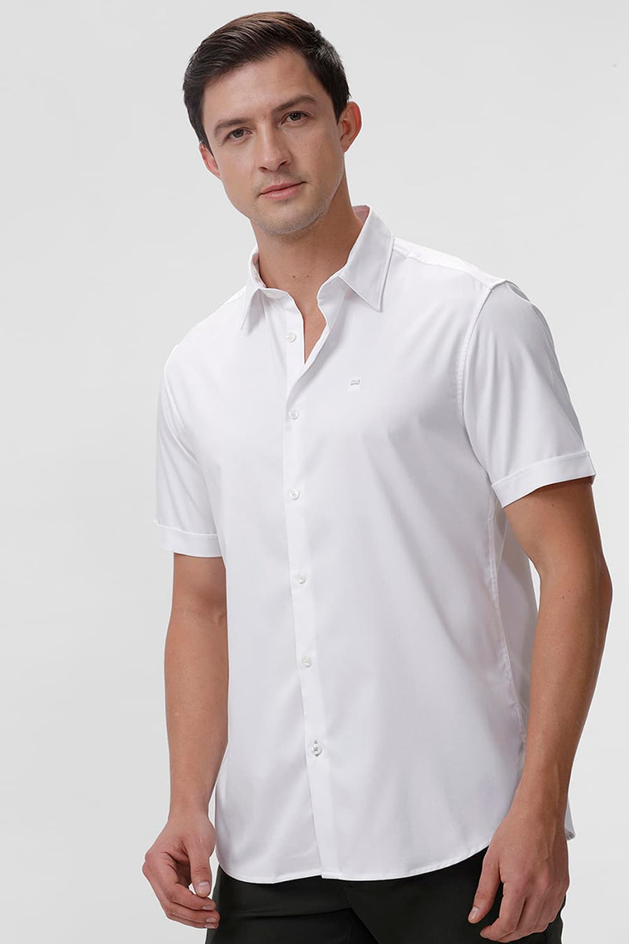 BASICS SLIM FIT LUCENT WHITE BAMBOO POLYESTER STRETCH HALFSLEEVES SHIRT