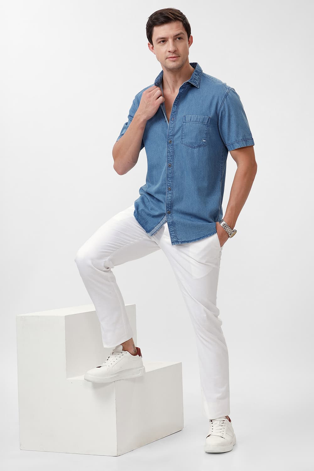 SLIM FIT COTTON INDIGO HALFSLEEVES SHIRT