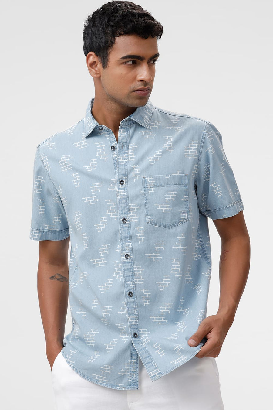 BASICS SLIM FIT WINTER BLUE COTTON INDIGO PRINT HALFSLEEVES SHIRT