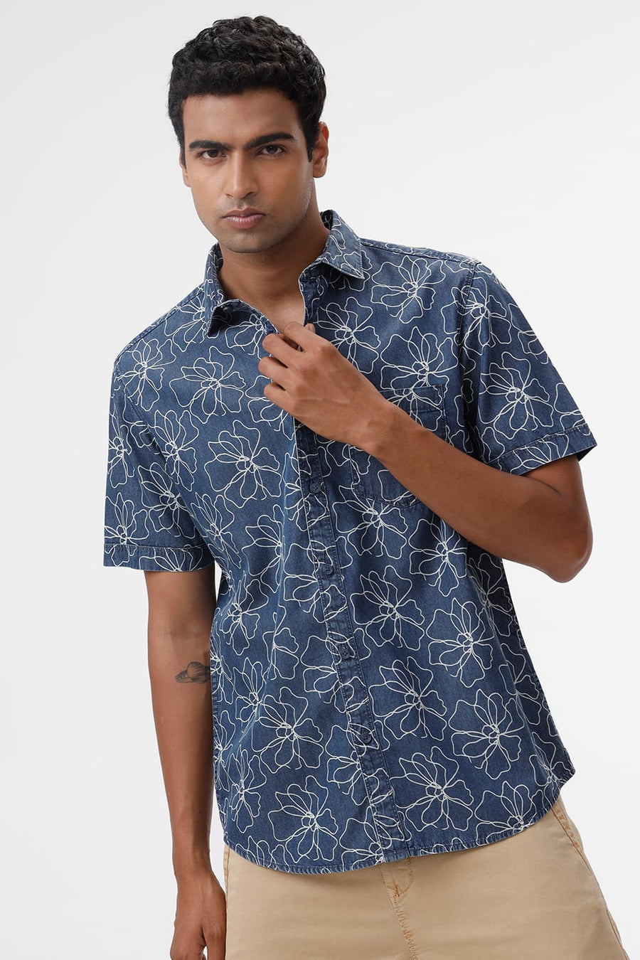 BASICS SLIM FIT BLUE SEA COTTON INDIGO PRINT HALFSLEEVES SHIRT