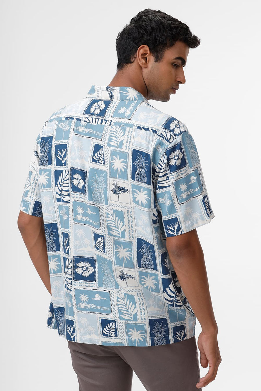 BASICS RELAXED FIT DELPHINIUM BLUE COTTON VISCOSE TWILL PRINTED HALFSLEEVES SHIRT