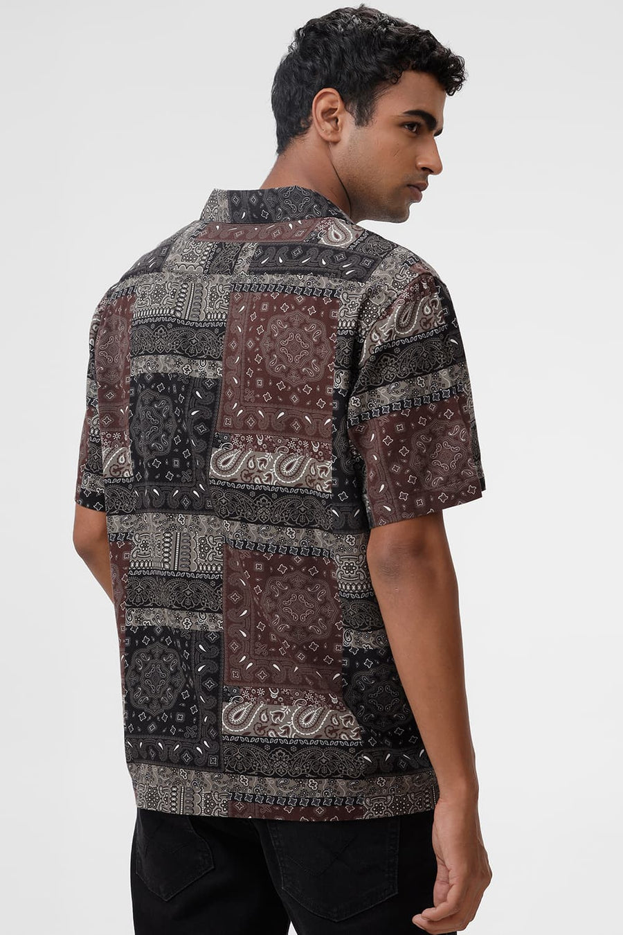 BASICS RELAXED FIT CHINOIS OLIVE COTTON VISCOSE TWILL PRINTED HALFSLEEVES SHIRT