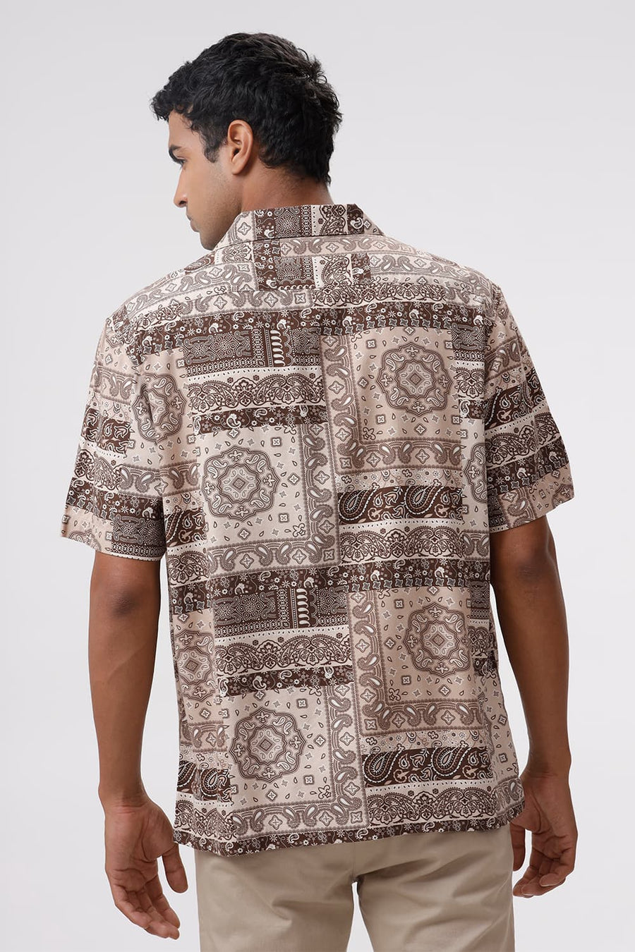 BASICS RELAXED FIT APRICOT BEIGE COTTON VISCOSE TWILL PRINTED HALFSLEEVES SHIRT