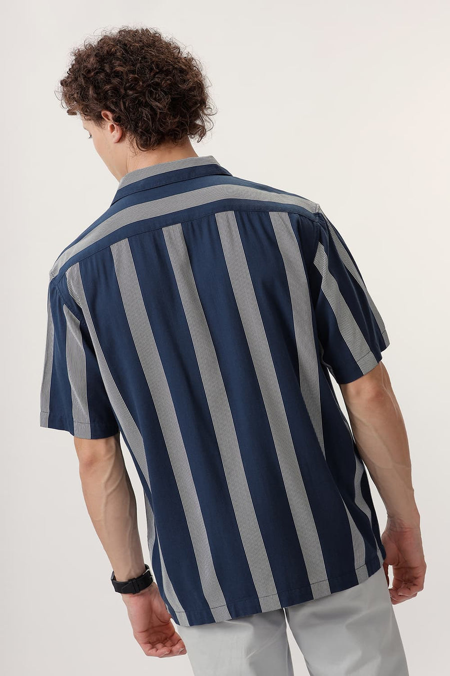 BASICS RELAXED FIT NAVY BLUE COTTON VISCOSE PRINTED STRIPE HALFSLEEVES SHIRT