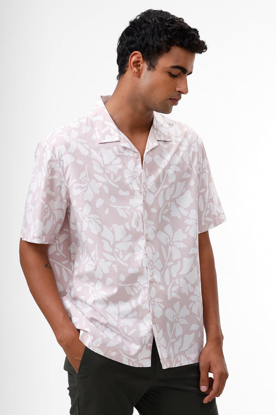 BASICS RELAXED FIT SMOKE PINK COTTON POPLIN PRINTED HALFSLEEVES SHIRT